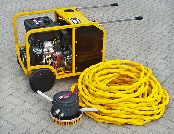 Subsea Products Underwater Cleaning